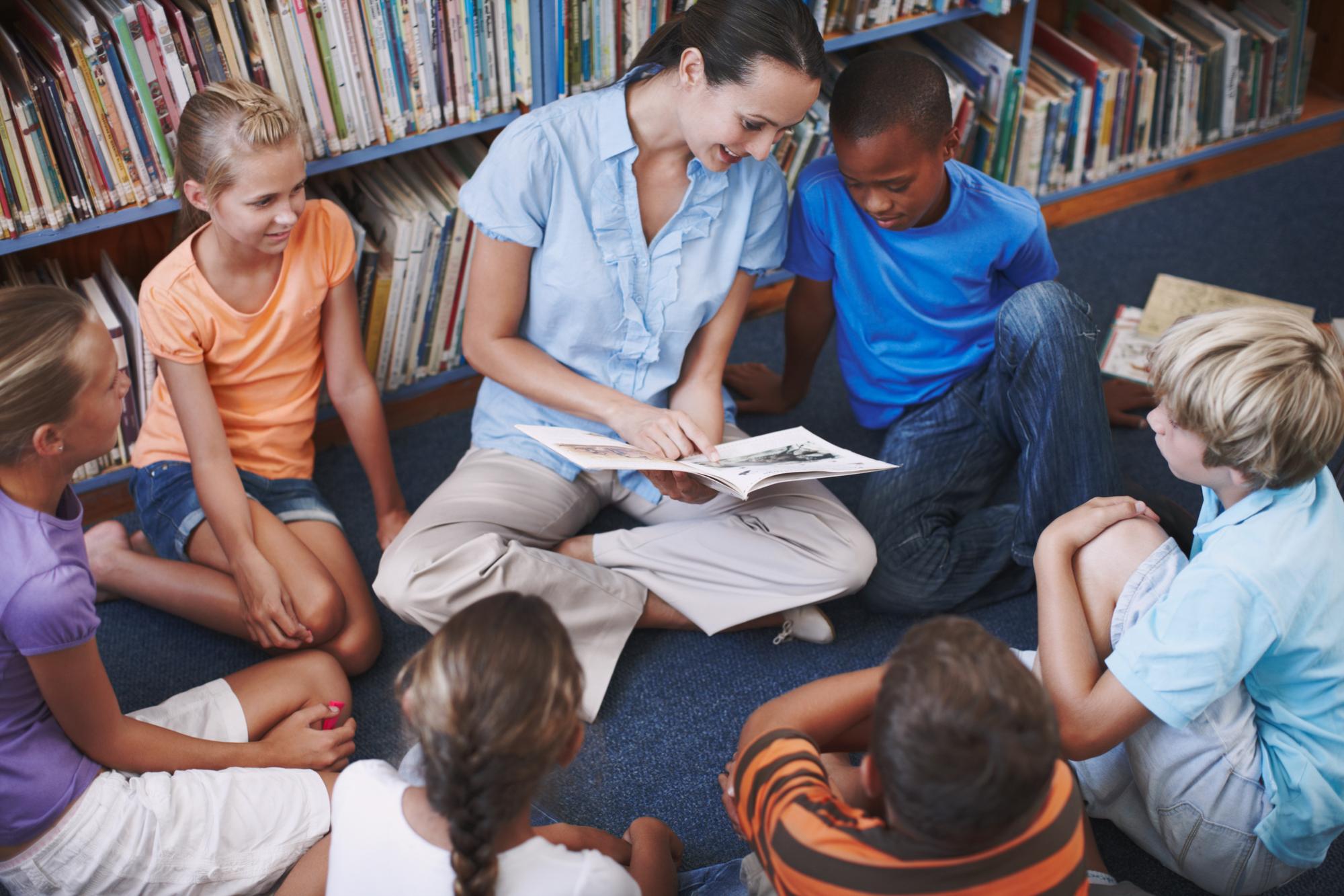 Comment l’école des loisirs accompagne les enseignants au quotidien ?