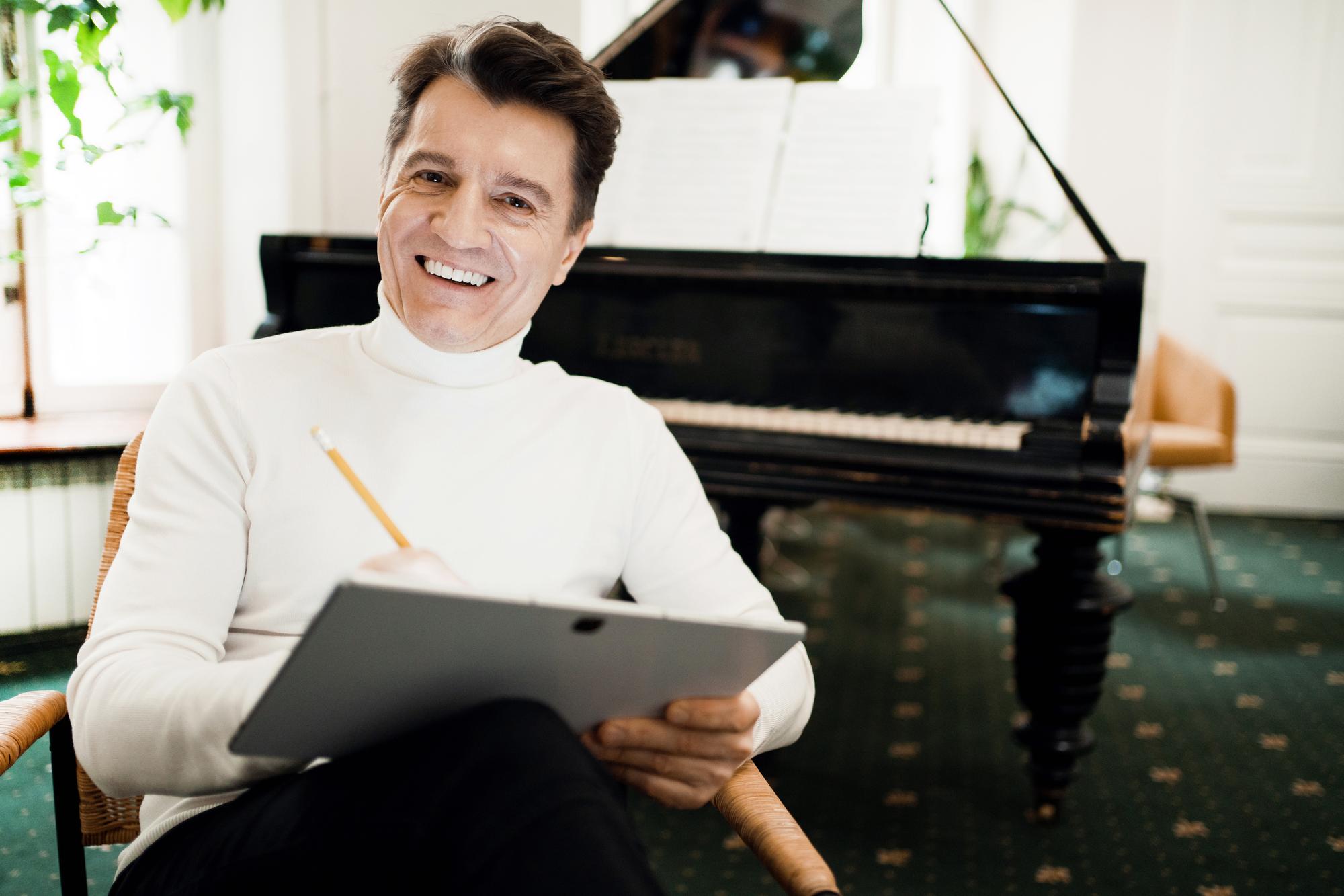 Comment apprendre à jouer du piano tout seul, avec des morceaux débutants ?