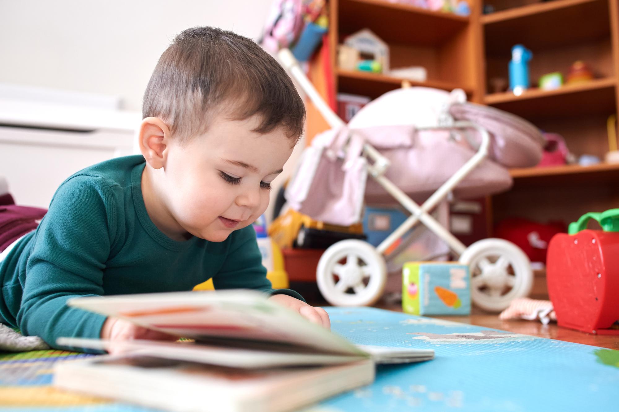 À partir de quel âge peut-on lire Mimie la petite souris ?